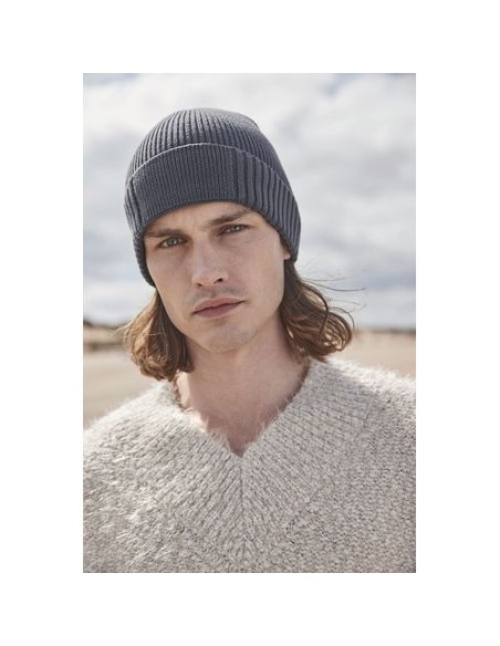 Gorro de algodón orgánico con parche técnico