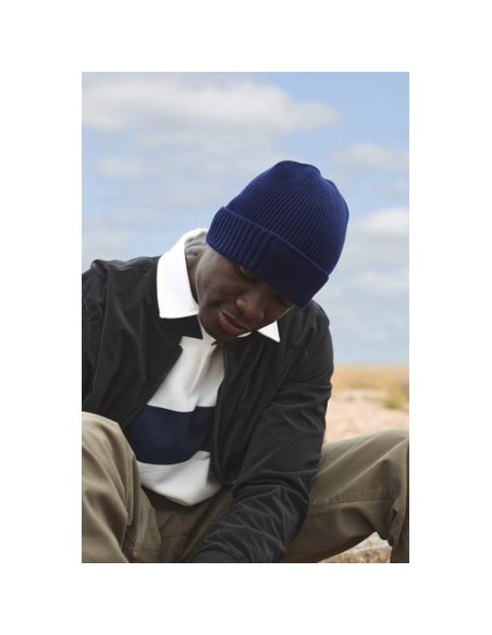 Gorro de algodón orgánico con parche técnico