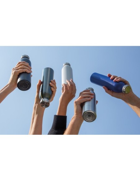 Botella aislada en cobre antigoteo