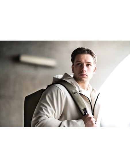 Bobby Hero Small mochila antirrobo