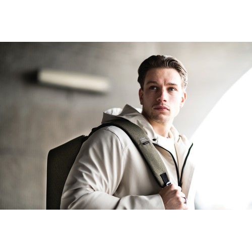 Bobby Hero Small mochila antirrobo