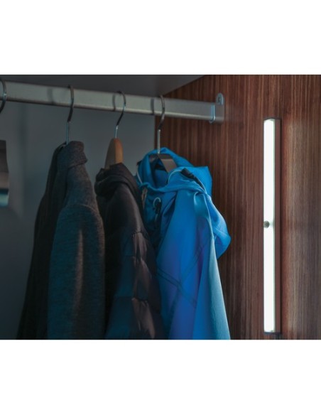 Luz LED grande con sensor de movimiento recargable por USB