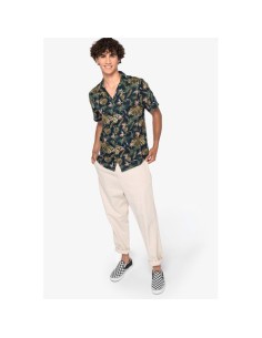 Camisa ecorresponsable con estampado hawaiano hombre 2