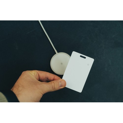 Tarjeta rastreadora recargable...