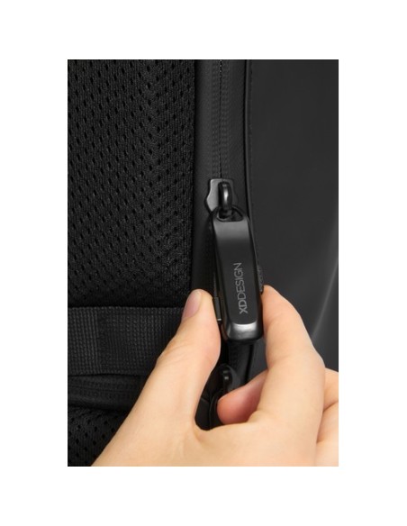 Mochila urbana resistente al agua con solapa